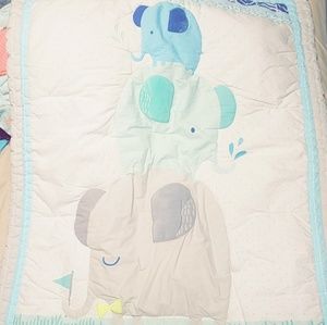 Cloud Island Crib comforter & skirt